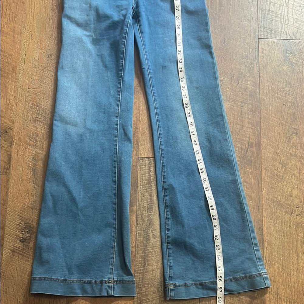 Blue Denim Overalls with Short Sleeves and Front Zipper - Picture 11 of 14
